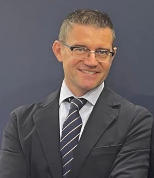 foto_pietro_belloni_left.jpg